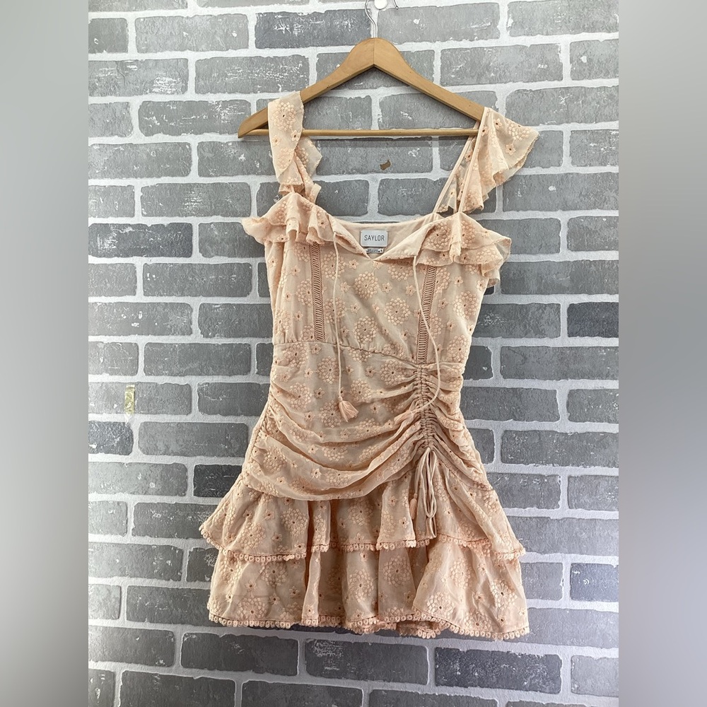 Revolve Saylor peach julianna dress‎ size small